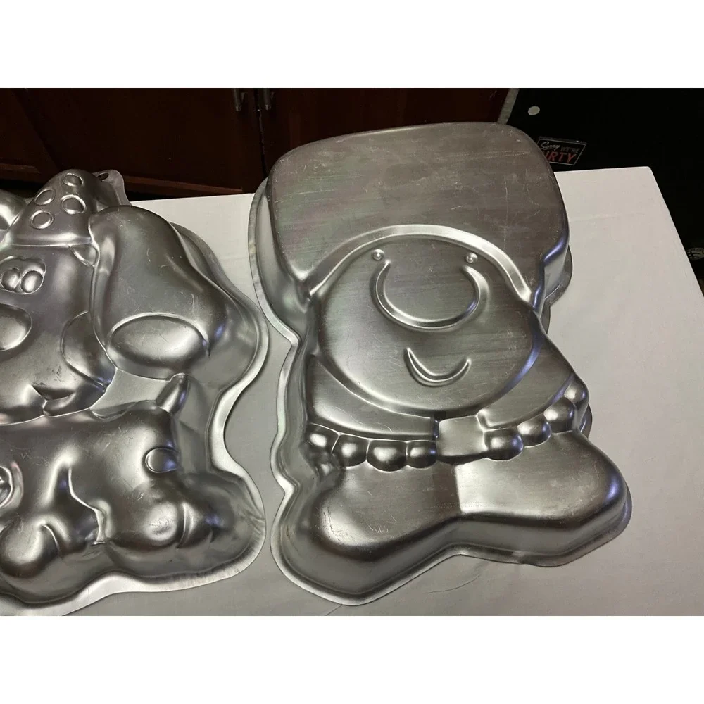 Lot of 10 vintage character cake pans, all new, see below for details, rare find